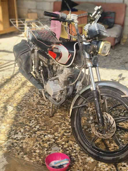 تايكر سيفاني 5 كير
موديل 2018
دراجه جاهزة شغل واطلع 
كلها جديده 
باتري كهربائيات تايرات كلهن جدد
بس العينه نقصهة قمجيات مالرون وكيلو متر
دراجه كلش ناعمه و وياها مري وستاند تلفون وجنط جانبية وخوذة بس ذني سعرهن 90
و واراقها اصولية مو استنساخ يعني تسجل بالمرور 
وكمركها مدفوع 125 الف يعني ترقمهة ب 150 الف
مكاني بغداد الشعب
سعر 450  وبيهة مجال
*********** واتس اب
