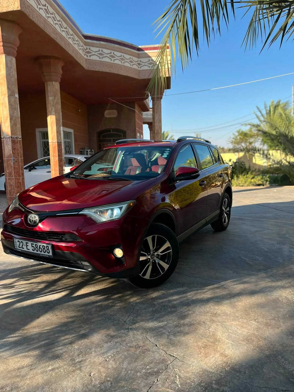 السلام عليكم 
للبيع: تويوتا راف فور (Toyota RAV4) موديل 2018
وارد امريكي XLE لون ماروني
محرك 2.5 
رقم اربيل
ماشية 66 الف km
المواصفات 
بصمة تشغيل 
دخول ذكي 
فتحة سقف 
رادار الحفاظ ع المسار
رادار مانع اصطدام 
رادار النقطة العمياء 
رادار تنبيه المرور الخلفي 
صندوق كهرباء 
تحكمات استيرن
ضررها بأمريكا فقط اسفل البگ لايت الايمن وشوية من الهلال صور الحادث موجودة بالمنشور
السيارة كاملة وجاهزة من كل النواحي 
السعر المطلوب (17,000$) وبيها مجال 
للاستفسار اكثر الاتصال على الرقم 
***********
