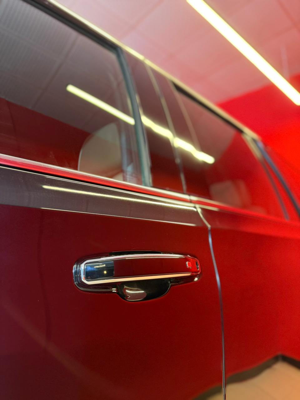 شيفروليت تاهو بريمير وكالة خليجي موديل2023 اللون اسودماشية 55 الف كم مغلفة نانو بلكامل من اوراكول حقيقي تحويل مباشر محرك وگير شرط غير مفتوح سيارة مكفولة كفالة عامة بدون حادث فقط اصبع بارد بدون تبديل بدون صبغ جميع اغراض الوكالة موجودة المحرك 5300 سي سي 8 سلندر

المواصفات
سقف بانوراما
مقاعد كهربائية تدفئة وتبريد
كشنات ميموري
جلد فاخر مع خشب ملكي
شاحن وايرلس
نظام رؤية محيطية 360 درجة
رادار
تحديد مسار
نظام تعليق مستقل
نظام سحب مقطورة مع كامرة
تشغيل عن بعد
خمس بصمات
نظام صوت BOSE عشر سماعات
شاشات خلفية
داتا شو
جنطة كهربائية تفتح بالقدم
مراي شفط
دوسات كهرباء مع انارة LED
مخارج USB لجميع المقاعد
ثلاجة
ويل كروم 22 مع تخم تاير
جميع الكشنات كهرباءالسعر 570 وبيها مجال 
***********
