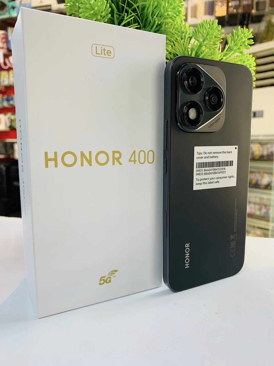 #مستخدم_يوم1_فقط

📱✨ HONOR 400 Lite 5G .. الجمال والقوة
 في موبايل واحد!

🔥 شاشة خرافية AMOLED بتردد 120Hz وسطوع يوصل لـ 3500 شمعة!
📸 كاميرا أسطورية 108 ميجابكسل بتفاصيل مدهشة!
ذاكره الجهاز 256GB/8+8
⚡ بطارية 5230 مللي أمبير تشحن بسرعة 35 واط – تعيش وتكمل معاك اليوم كله!
💧 مقاوم للمياه والغبار بمعيار IP65!
🎮 أداء سريع بمعالج MediaTek Dimensity 7025 Ultra وتقنية 6nm!
📲 يدعم 5G + NFC + بصمة بالشاشة + زر إضافي للتحكم بالكاميرا!
السعر 🔥 275 الف🔥
جمله #مفرد

#متابعه_للصفحه_يوصلك_كل_جديد😍

____________________________________________
    🔄يرهم 🔄مراوس🔁 ويه اي جهاز🔁 عندك 
قديم او حديث🔁

🏅ضمان 🏅أسبوع 🏅من تاريخ الشراء🏅

التوصيل متوفر لجميع المحافظات 💨🚙

    📌العنــــــــــ🫵ـــــــــوان📌

  🔥 مركز الاسطورة للموبايل 🔥

📌الأنبار عنه مجاور مستشفى عنه العام📌🏥 

***********واتس
***********

*********** واتس
