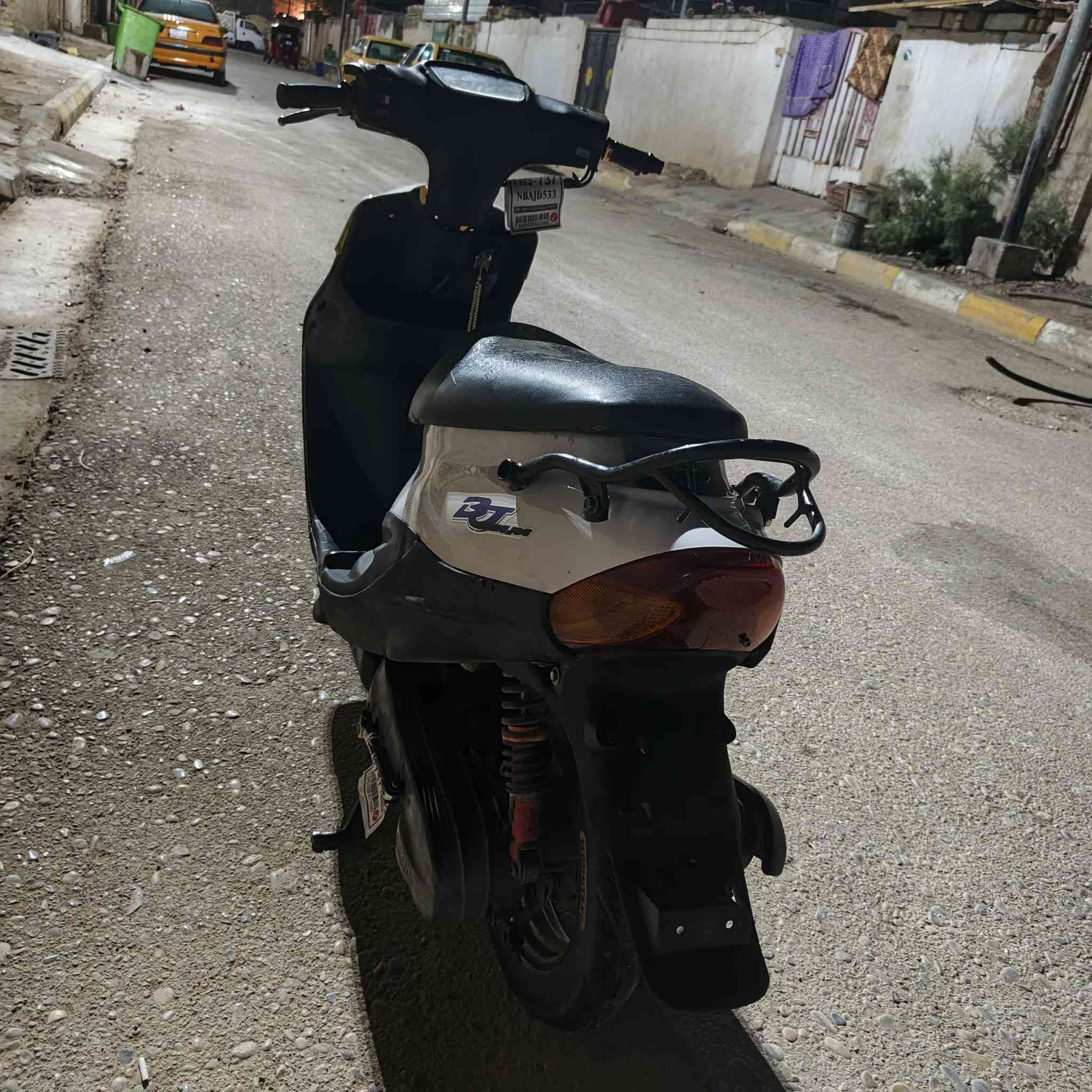 سلام عليكم دراجه للبيع دراجه فول نضافه مكينه نااعمه خرسه كلش نعومة فول تجي وتسمع إذا بيهاا صوت لا تأخذ وكهربائيات كلها شغاله شرط. شلعه ومعدل فوك ٦٠ بعلي شاصي مكفول توايرهاا جدد أوراق بيهاا مكاني ميسان حولي آلاف دار 
***********
