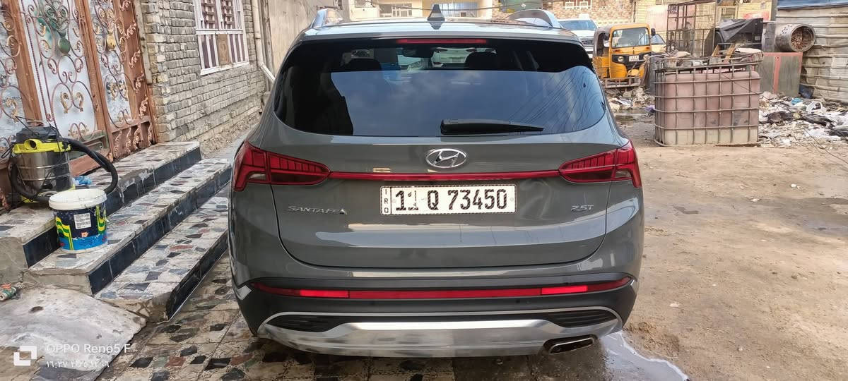 هيونداي سنتافي 2023  فول مواصفات وارد امركي
ضرر بجم وصور الحادث مرفق بل منشور 
المواصفات
1.بانوراما
2.شاشه كبيرة 
3.بصمه
4.حساسات خلفيه
5.كامرات محيطية(5 كامرات 
6.تشغيل عن بعد 
7.كشنات جلد وكهرباء 
8.كشنات تدفئه تبريد 
9.صندوك كهرباء 
10.رادار امامي توقف ذاتي
11.رادار جانبي
12.رادار خلفي
13.شفتات بالمقود
14.بردات خلفيه اصلية

16.نظام صوت هارمن كاردن
17.انظمه قياده عدد 4
18.عداد السرعه شاشه متغيره (4 وضعيات)
19.نظام الاطفاء بالازدحام
20.اوتو هولد
21.جامات اوتو
22.كامرات خاصه بالاشاره تظهر بالعدادات
23.مري اشاير وگلوب ترحيب عن الاقتراب
24.لايتات زنون عالي ناصي
25.بك لايت لد
26.هاند بريك بصمه 
27.نظام نزول من المنحدرات
28.خاصيه شحن موبايل واير ليس
29.خاصيه الخروج المريح 
30.كامرات خاصه بالاشاره 
مرقم بغداد بسمي 
العنوان بغداد مدينه الصدر 
***********
١٨٥$وبيهه مجال 
ملاحضه نقص بس شحن غاز التبريد
