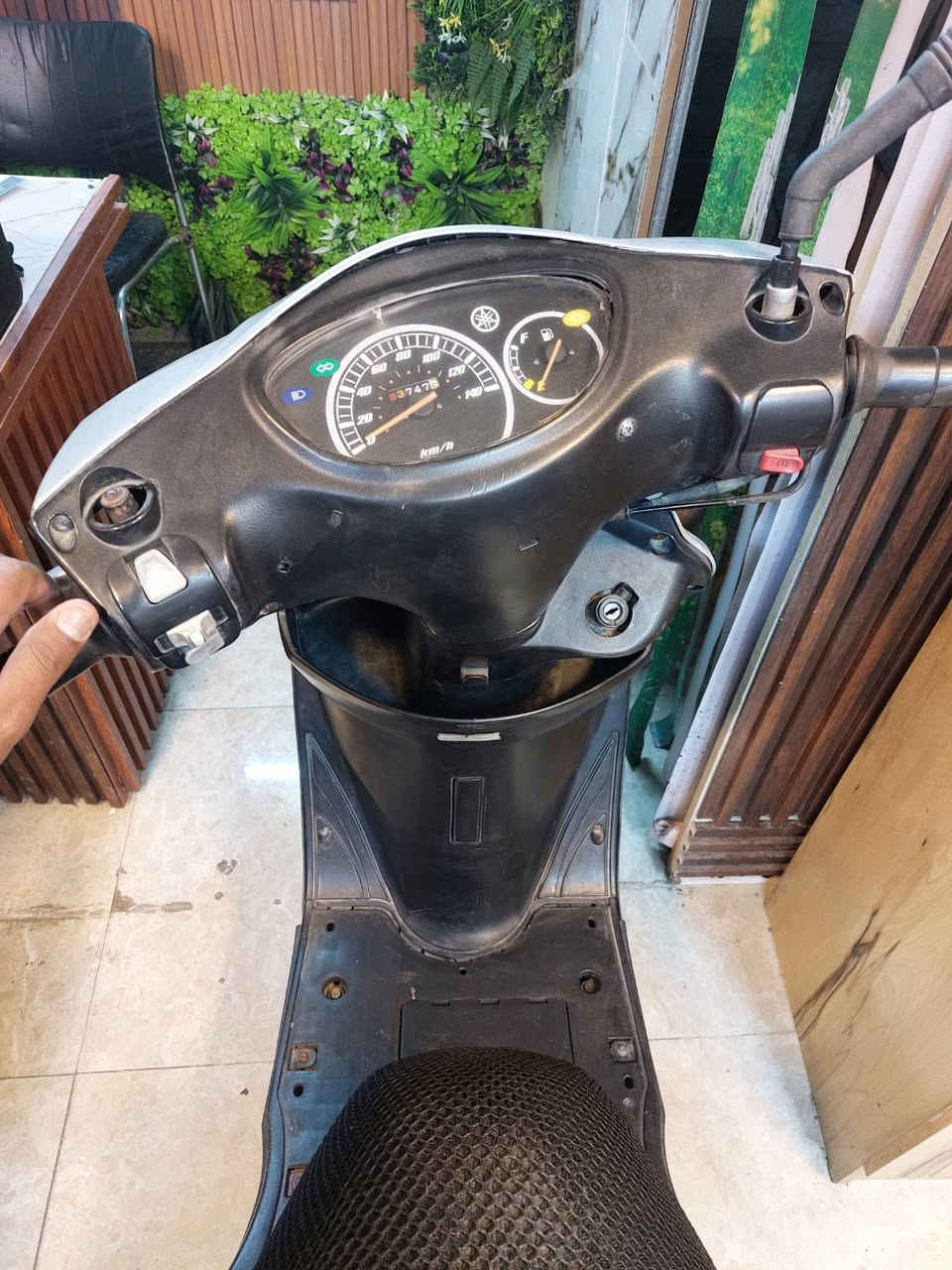 السلام عليكم دراجه اكزز نوزل ياباني للبيع الدراجه حلوه ونضيفه بس بيه صوت بل كلج الدراجه برغي مامفتوح بيه واني ماسويت الكلج لن ماردت افتح شي بيها السعر 850 وبيها مجال بسيط الرقم *********** متواجد واتساب
