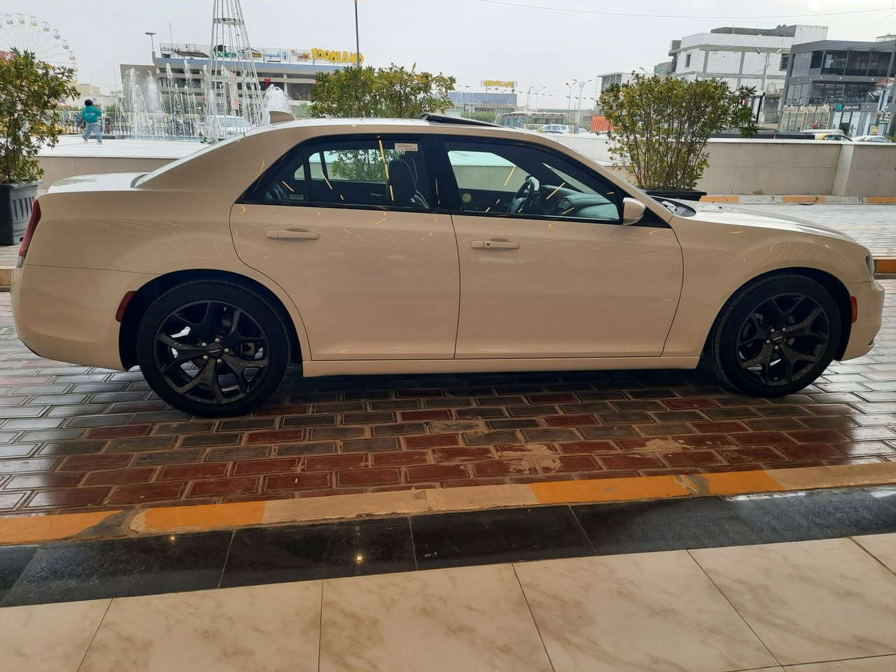 السلام عليكم 
كرايسلر اوباما فئة S موديل 2023 اصل؛؛ كلين تايتل مكفوله كفاله عامه وارد كندي فول مواصفات ماشيه 50 ألف رقم بغداد  السياره جديده معني الكلمه احلئ من الصور 
للأستفسار ***********
