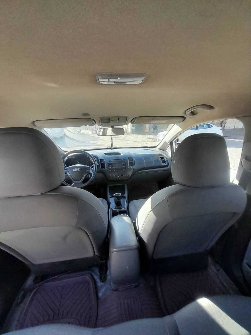 السلام عليكم
مكاني نجف 
سياره سيراتو 2017
¹خليجي رقم اربيل الماني 
½محرك1600+كير تلث انظمام قياده 
⅓مري شفط +تحكم ستيرن 
¼اربعه ويل كب بلادي 
⅕دواخل لونين 
⅙حداديه +تخم تاير جديد
⅙تدفئه +تبريد
ماشيه 150
السعر 133$وبيها مجال 
استفسار ***********
