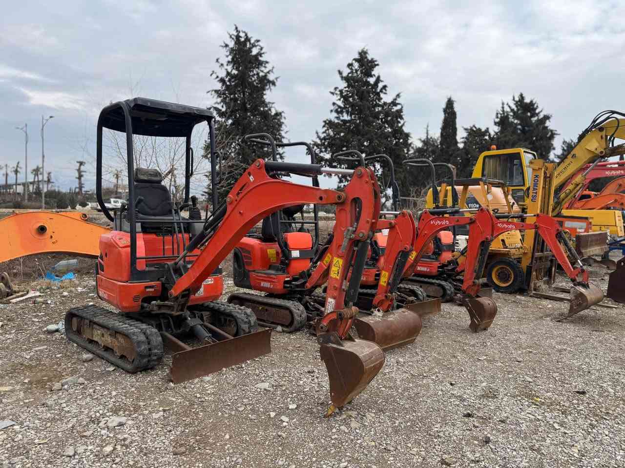 حەفارەی کابوتە حەجمی 17 مۆدێل 2018 
مەکینە 3 پستۆن  
شوێن سلێمانی 
*********** 
0️⃣7️⃣7️⃣0️⃣2️⃣2️⃣5️⃣2️⃣5️⃣2️⃣4️⃣ السليمانية, العراق
