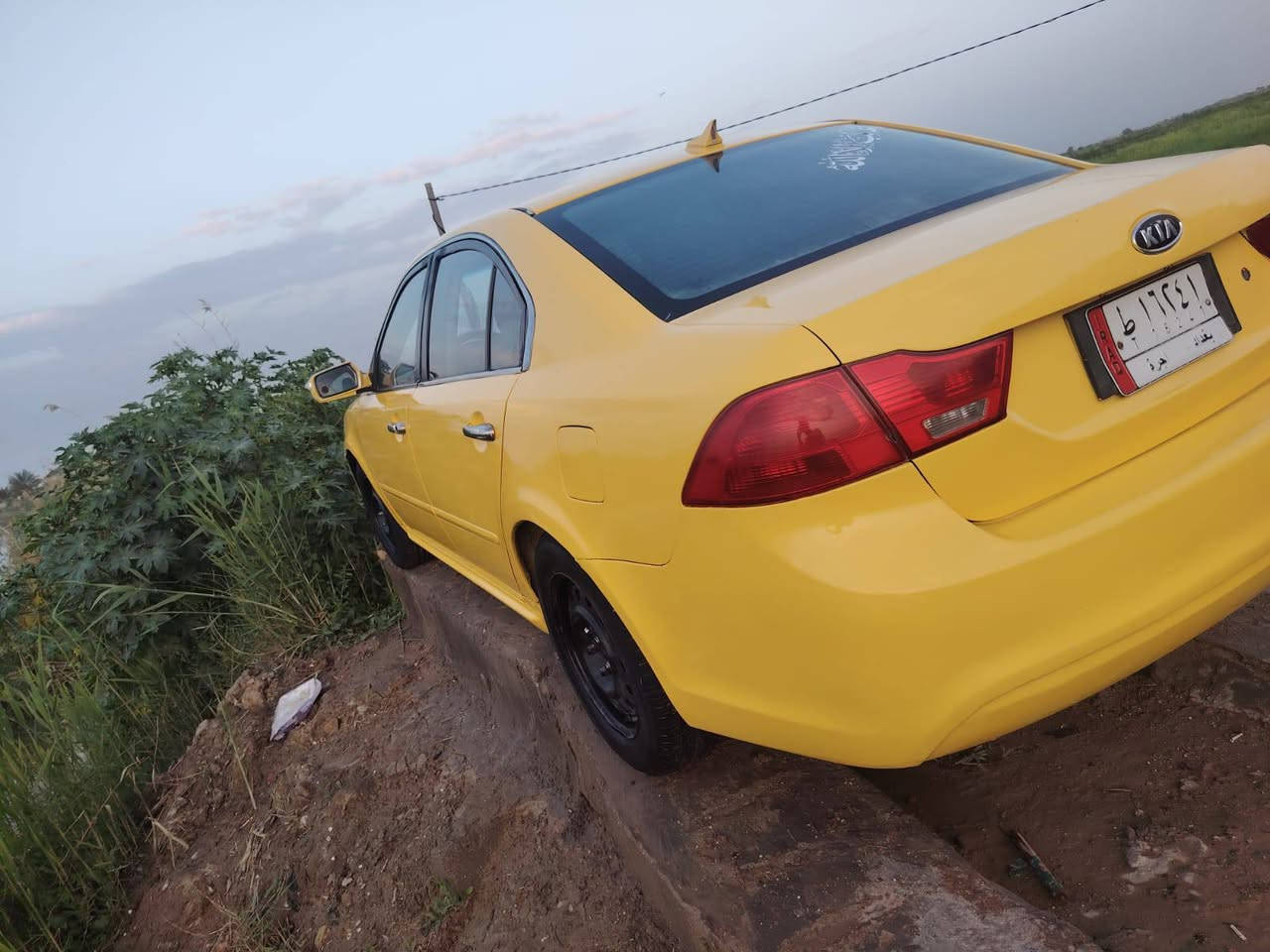 سلام عليكم سياره اوبتيما موديل الفين وتسعه سياره كارتون تخم تاير مكينه وكير كارتون  وباقي التفاصيل اتصل وبيك خير ودلل مكاني ناصريه الشطره وهاذ رقمي *********** مصفره خط وبحث
