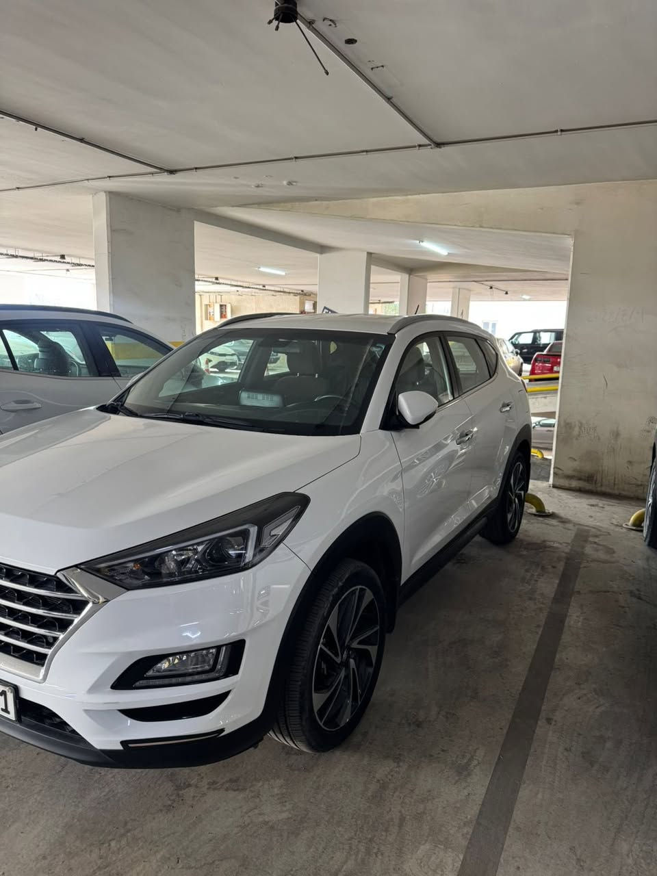 السلام عليكم
توسان 2020 خليجية بارد باب عكس السائق

السيارة تخم تايرات جديد مع صدر كامل جديد السيارة اربيل بأسمي ماشية 97 الف 

للاستفسار ***********
