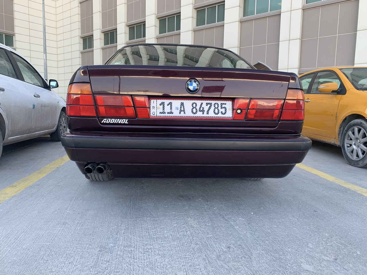 السعر    75 وبيها مجال قليل
525

مسكر عدل موديل 91
مكانها بصرة 

مصبوغ عام بدون حادث  بيها ضربة خفيفة بالجاملق الخلفي گد 4 اصابع الله شاهد 

لون كرزي

تبريد تدفئة بشرط

داخل بيجي كهرباء

فتحة سقف

بردة خلفية

كومبيوتر

تغليف سقف كنتاره

گير مكينه بشرط

بدون خياس حتى حجر البيئة موجود

راعيها بالفلوجة 

سنويتها نهاية ال 26 

***********

