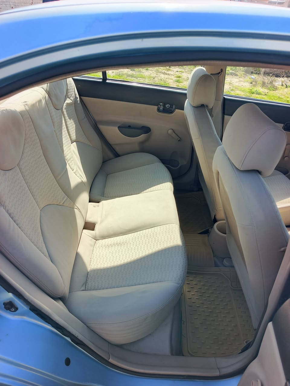 السلام عليكم السعر73 وبيها مجال
اكسنت دبدوب2006 وارد كوري 
محرك كير شرط سياره مال جناي
صدر امامي خلفي تايرات كلو جديد 
بيها صبغ بوند وجاملغ وشبرين بتكمه 
سياره جاهزه ماتصرف عليها دينار
وترايك وين من يعجبك وغرفتها لوك 
للاستفسار *********** وتساب موجود
