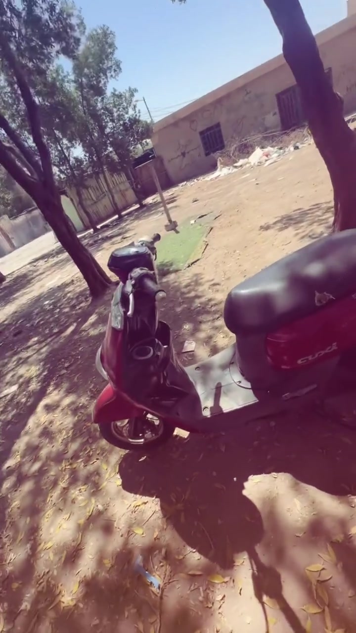 للبيع فقط لأهل الخبره والناس التفتهم  بوليس نوزل ٢٠١٤ ياباني بدون ماطي مواصفات بدون اي دعايه بس اكول شغله وحده الدراجه رنبه تعرفون يعني شنو رنبه ؟ وصارله يومين من نزلت فقط عنواني بغداد للتواصل ***********
والسعر مناسب لليفتهم والشراي
