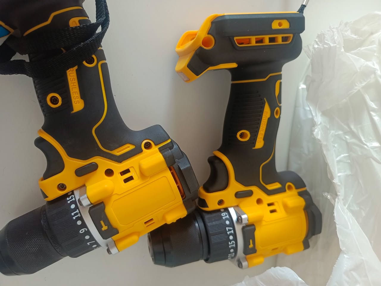 دريلات جدد أصلية عدد 2 
طوبة حديد ماطور برشلز بدون بطاريات
سعر القطعتين 50 والتوصيل مجاني
@أبرز المعجبين


**إذا كنت صاحب هذا الإعلان وتريد حذفه لأي سبب، رجاءا أرسل رسالة إلى الدعم الفني**