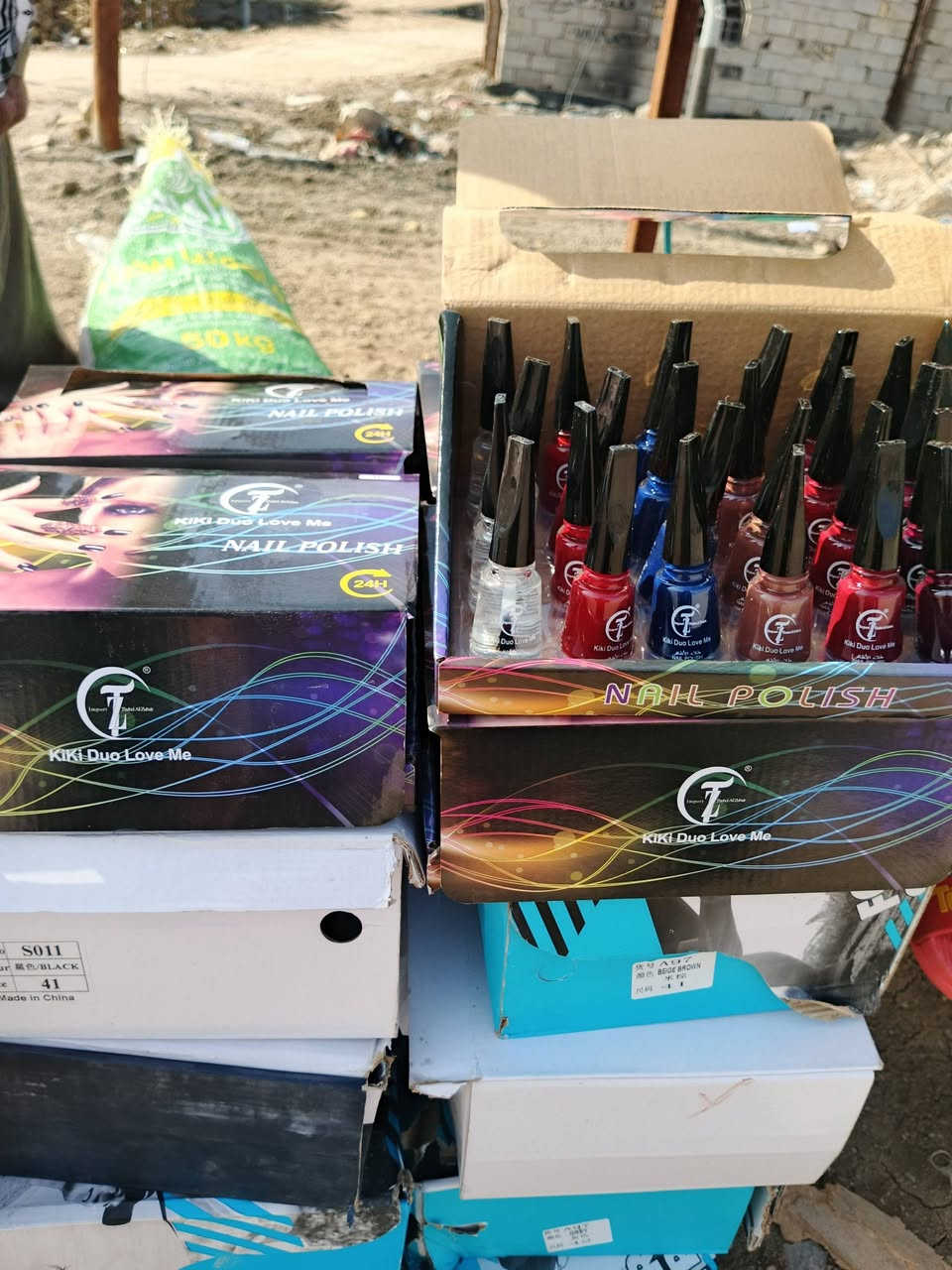 توفر عندي انواع صباغ انواع عطورات شحاطات نسائي كعب متوفر خدمت توصل ***********
