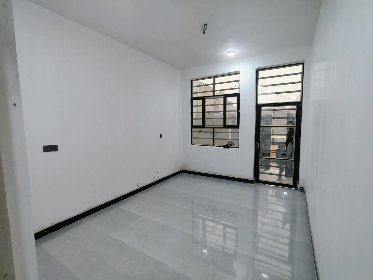 مشتمل للبيع طاب وزراعي سند 25 مرقم من قبل البلديه مساحه 100 متر بناء طابوق يتكون من غرفه نوم مطبخ استقبال هول السعر المطلوب 39 وبيها مجال للشراي ض

الاستفسار مراجعه مكتب دلالية حسن البيضاني  رقم المكتب ،،،،***********
عنوان المكتب حي لحكيم قرب سيطرة القديمه للاعلان عن عقاراتكم  أو المراسلة على الصفحة أو إرسال 
العرض ع الواتساب  
ليس لنا الحق برفع سعر العقار أو خفضه عملنا يختصر على تقديم أفضل الخدمات العقاريه وترويج العقارات ونشرها ع مواقع التواصل الاجتماعي على حسابي الخاص على الفيس بك توجد مجموعة عقارات تجارية سكنية دوانم زراعية مستعدون بيع وشراء العقارات نستقبل كافة العروض الزراعيه والطابو في مدينة الكوت
رقم المكتب          حسن البيضاني.      ***********
