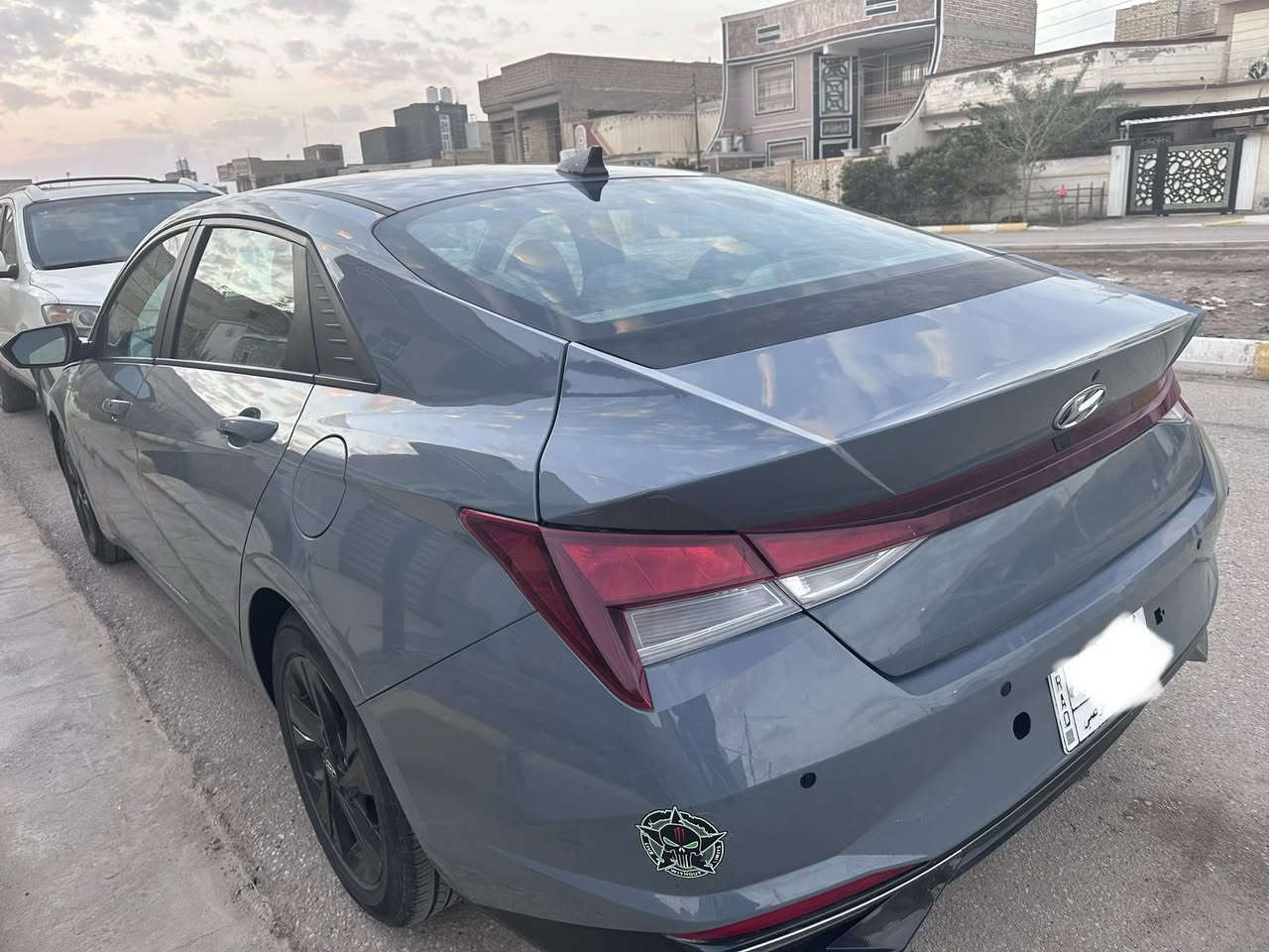 النترا موديل 2022 وارد امريكي صور الحادث موجوده وي الصورة السيارة ماشية 52 الف السيارة بدون ايرباك بدون دواخل وتعميره درجة اولى بدون فتح اي قطعة وليبل واحد والصبغ موضح بالصورة السيارة وضع شركة وماناقصة اي شي 
للاستفسار 
***********
