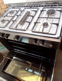 طباخ البيع شوايه وفرن كامل جديد 160 وبيه مجال 07845127400