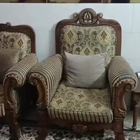 كنب • صالون • غرفة جلوس