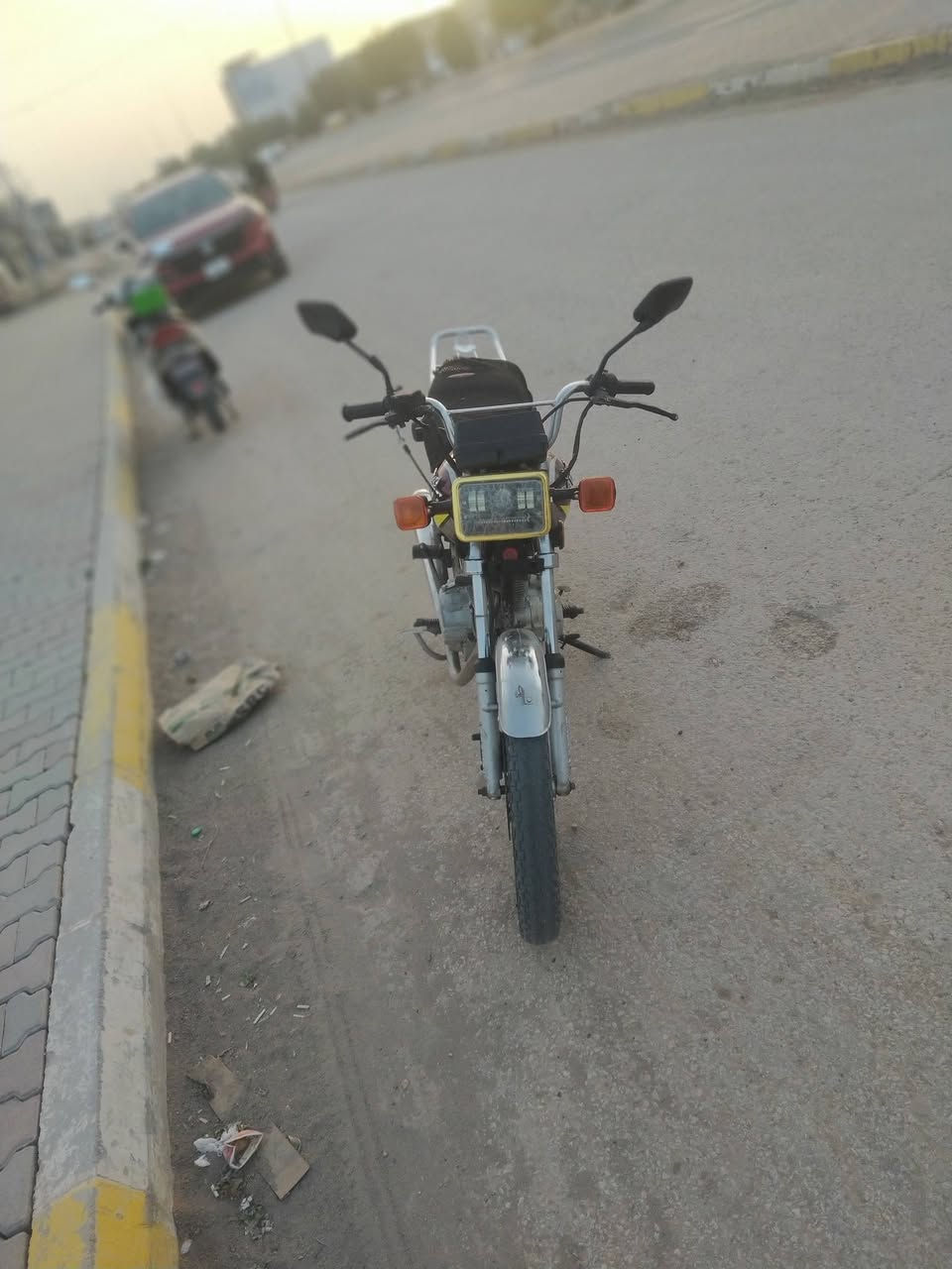 للبيع 600 وبيها مجال دراجه إيراني نضيفه شلعه فول محرك اخرس كهربائيات دبل اشره نكرة صلف لا تنقيص لا تبخير دراجه حيل حلوة مابيهه اوراق مكفوله من السرقه المكان رمادي حي ضباط
***********
