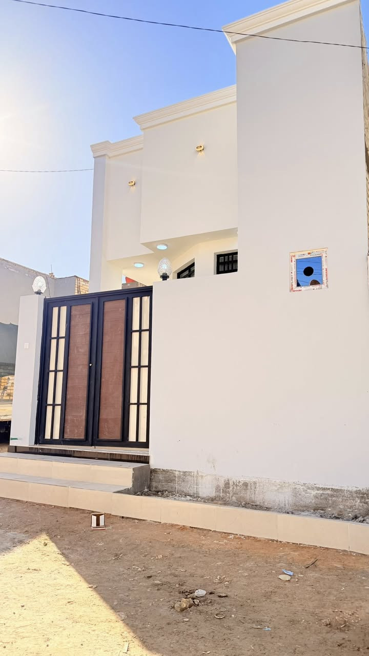 السلام عليكم
#دار_مساحه_١٠٠_م

طابو زراعي سند ٢٥ صرف

النجف #ملحق ميسان خلف سكله الكرعاوي
 
ملاحضه  البيت يبعد عن شارع 60( ١٠٠ متر)

بناء ممتاز 
بناء ممتاز 

***********واتساب متوفر
