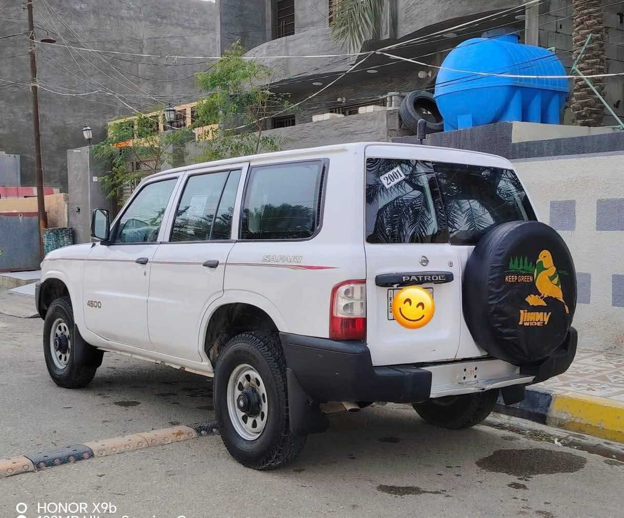 السلام عليكم سيارة للبيع بترول
مواصفات 
 موديل2001
رقم نكليزي سياره باسمي 
نضيفه تخم تاير جديد 
مال جناي محوره منظومة غاز 
كابريته بلادي 
غير متواجد على فيس 
مكلف بلنشر 
الاتصال على هاتف ***********
