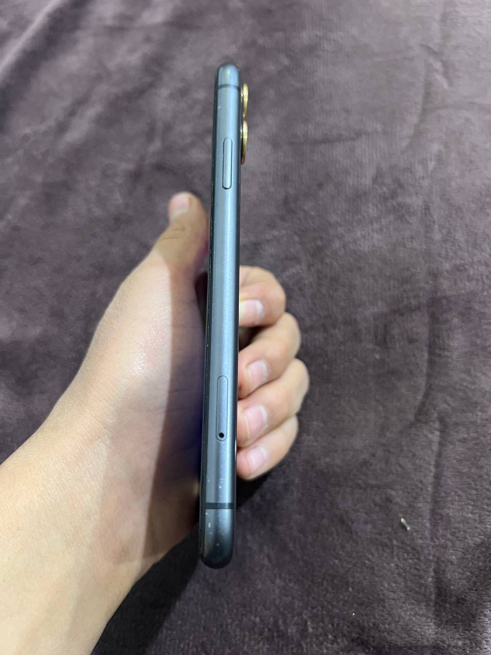 سلام عليكم ايفون ١١عادي جهاز مكفول مابي اي عطل ولا اي قطعة مستبدلة  ١٢٨ ذاكرة بطلرية ٩٣ معلاية جهاز نضيف جدا انطيك ويا غراض بقيمة ٣٥ الف شاحنة وثنين كفرات الون الاسود والاحلى تحديث ios26 سعر ٢٦٠   الرقم *********** مكاني الامين
