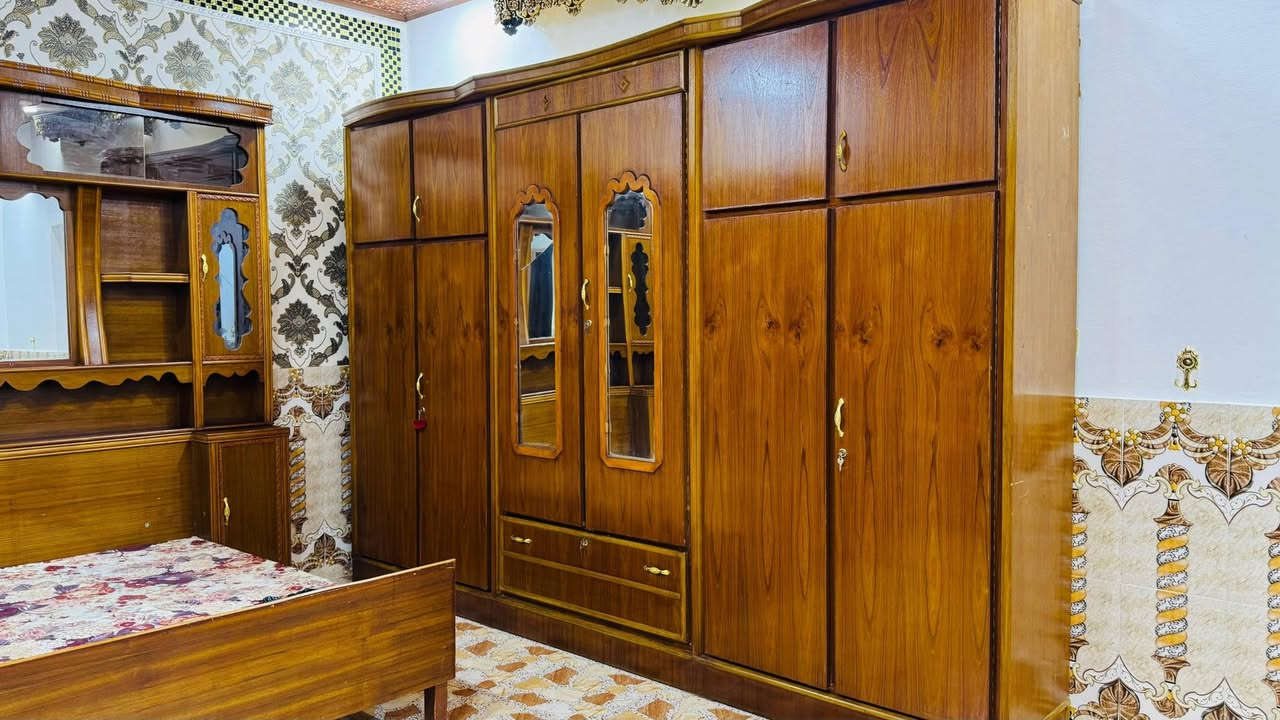 #عارض_خاص_شرط_جوة_السوك
يوجد غرفه نوم صاج عراقي اربعينيه قطعتين نضافه فول السعر مليون للاستفسار ***********
