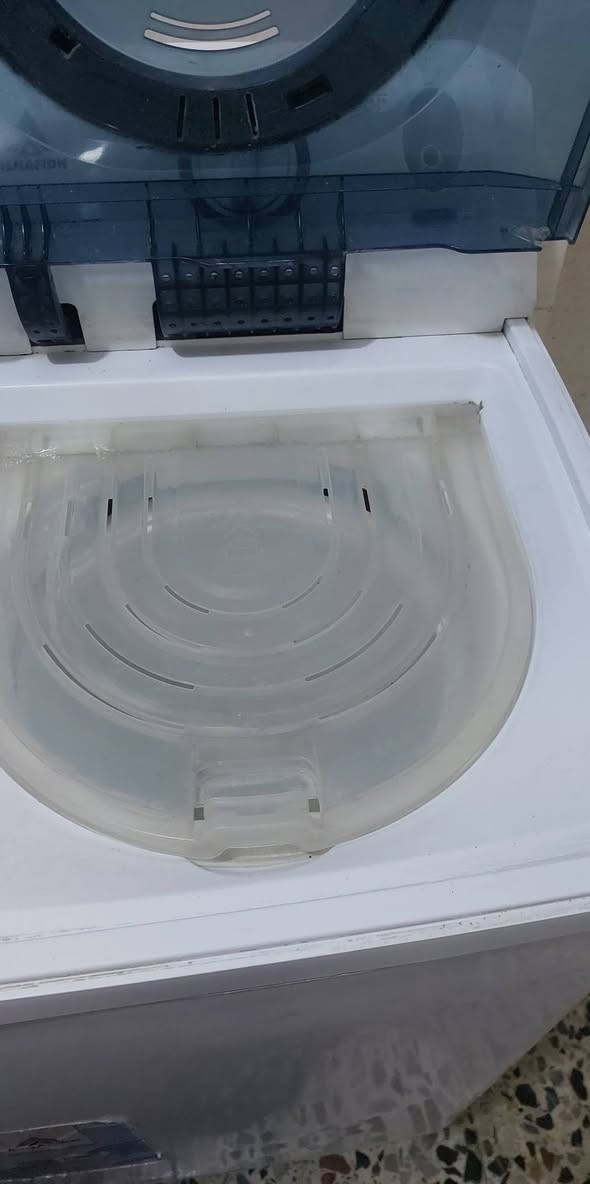 غسالة الحافظ اخت الجديد شغاله كله اي عطل مابيه تغسل بطانيه وتنشف بطانيه شرط  ***********
