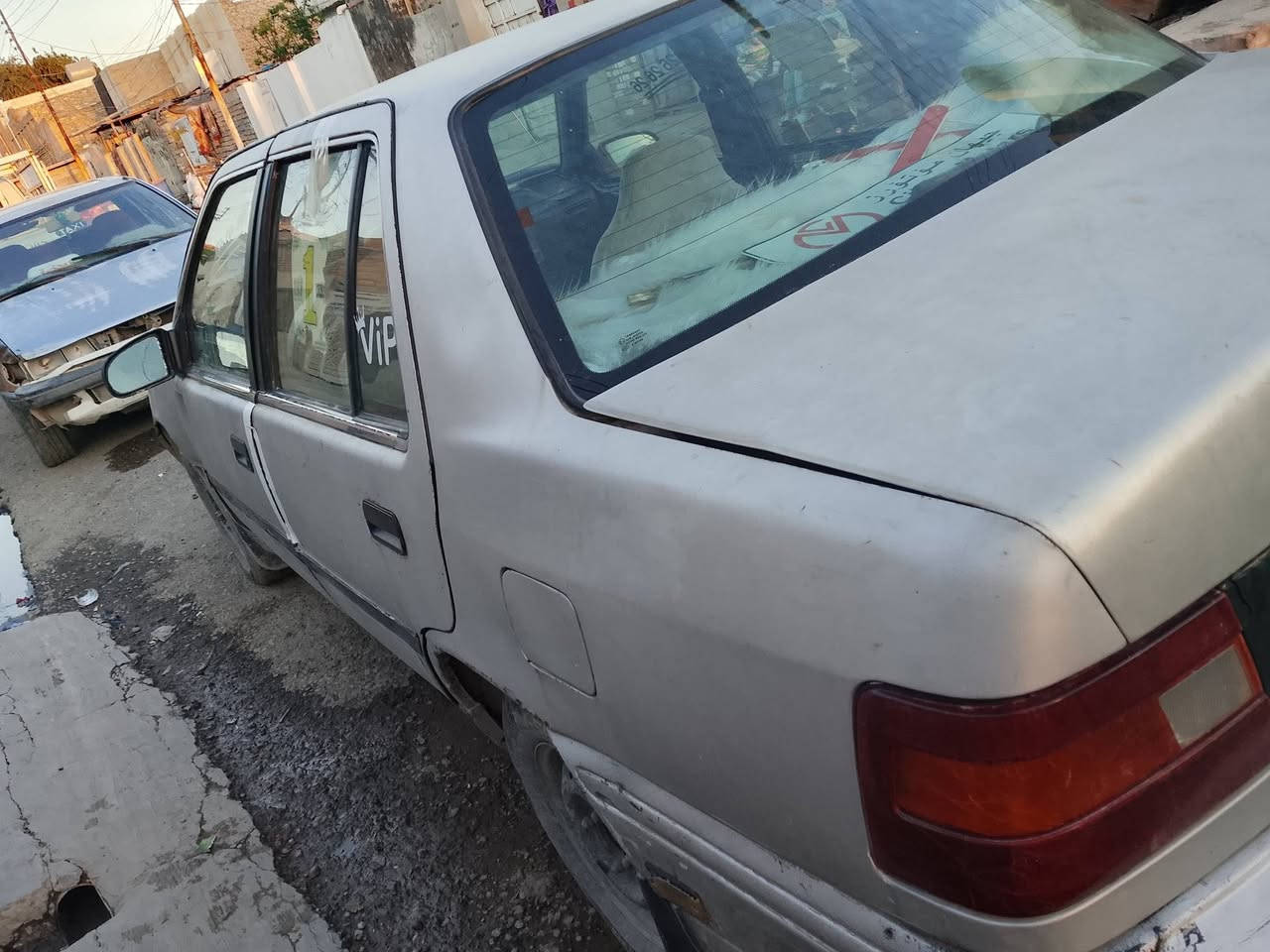 السلام عليكم سياره اكسنت موديل 93 رقم صلاح الدين  تحويل مباشر سنويا جده لل 27 من كير اوتوماتيك محرك شرط سياره جاهزه مشروع وطني السعر 24 بها مجال الاتصال ***********
