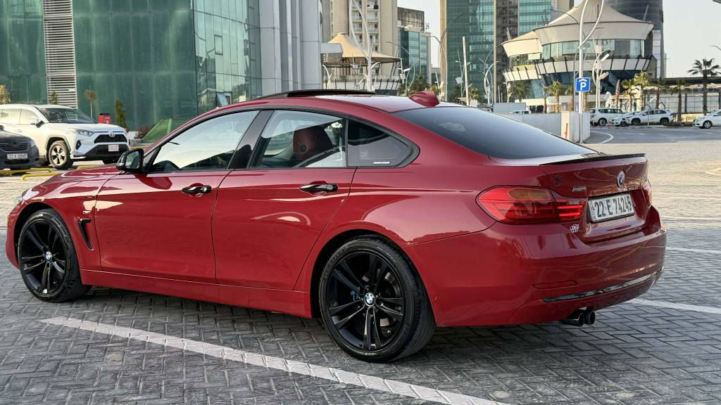 BMW 428i خليجي شةريكة العروش 
موديل ٢٠١٥  ناو سوور
 كلينة هيچ بوياغ و ليدراني نية  
يةك بست تعديلي هةية 
١١٠ هزار رويشتية 
فوول مواصفاتة  
هةموو جياني لةسةر بيلادية  
گير و مةكينة بةشةرت 
تحويل و غرامة بةشةرت 
سعر ١٦٥$ و مجال 
***********  كورك واتساب 
شوين هةولير أربيل, العراق
