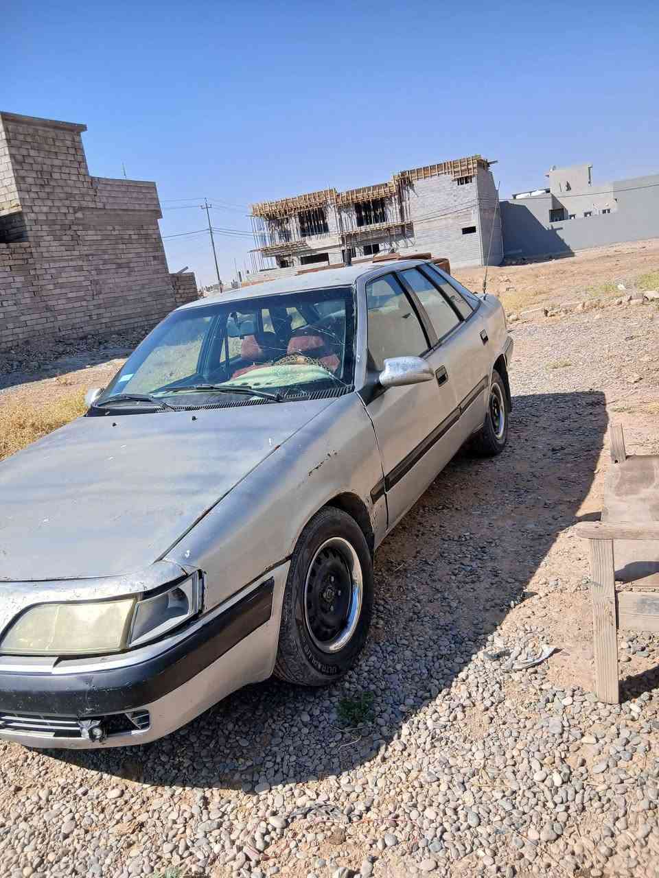 السلام عليكم
دايو اسبيرو حجم ١٦ مديل ٩٥ 
رقم نينوى شرط التحويل 
تبريد مأسس كامل بلادي بس يعوزو غاز
سيارة جاهزة السعر ٢٥ وبيها مجال
للتواصل الاتصال ***********
