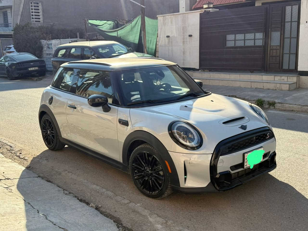 مني كوبر
محرك 2000 4 سلندر 
توين تيربو 
موديل 22 فئة S 
رقم اربيل 

مكانها بغداد الكرخ 
***********
