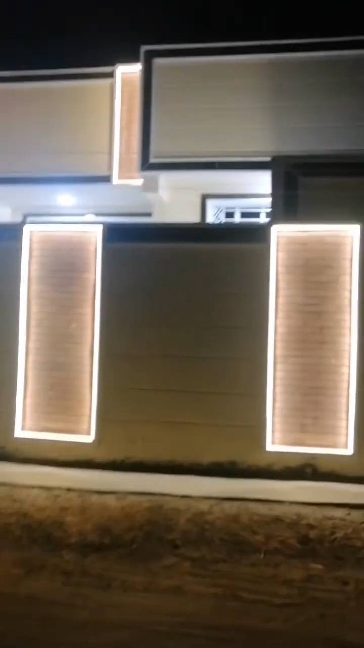 دار للبيع يباع مع الاثاث 
شارع ١٠٠ التقسيم الجديد
خلف المعمل
خدمات كاملة 
المساحة ٢٠٠ متر
شوارع ١٠ متر
خدمات كاملة 
طابو زراعي بأسمي
بناء حديث ٢٠٢٥
مطبخ حار بارد
إستقبال
هول
غرفتين نوم
ممر جانبي وممر خلفي
مجمع صحيات داخلي وخارجي
بناء درجة اولى
للاستفسار
***********
