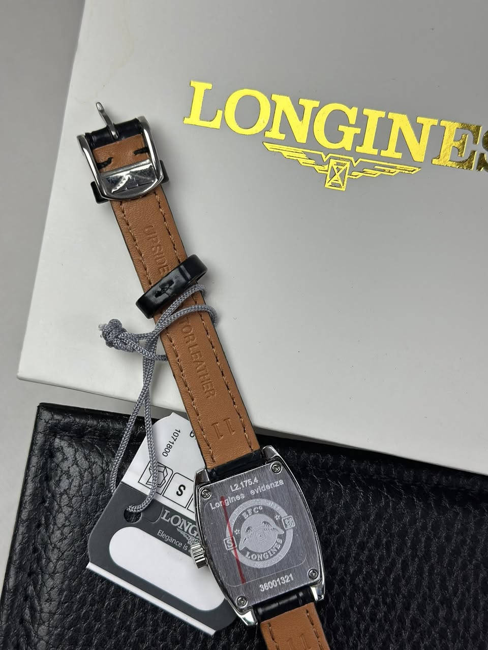 ساعه لونجين نسائي
ماستر كوالتي 
قطعه جداً مميزه
سنتر ثواني منفصل سير جلد طبيعي
مختمه بلكامل 
القطعه ناعمه 
45 على اول تم مع العلبه الاصليه


**إذا كنت صاحب هذا الإعلان وتريد حذفه لأي سبب، رجاءا أرسل رسالة إلى الدعم الفني**