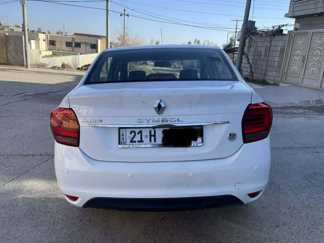 ڕینۆ سیمبول ٢٠١٧ سەنەوی تا ٢٠٢٩ بە ناوی خۆمانە، هایدرۆلیکی گێڕ و رۆنی مەکینەی گۆراوە یەک دینار مەسرەفی  نیە، مواسەفاتەکانی شاشە ئایپاد کامێرای دوواوە ویل کڕۆم دوو جام کارەبای گێری ئۆتۆماتیک و گێر عادیە نمونەیە لە جوانی، یەک پارچەی بۆیاغەی هەیە چاملغی لای سەکنی بێ ناو گرتن کەمێک قەڵەم کاری هەیە کە لە وێنەکە دیارە  سعری ٨٥ گەڵا و معامەلە

***********
*********** كويسينجاك, أربيل
