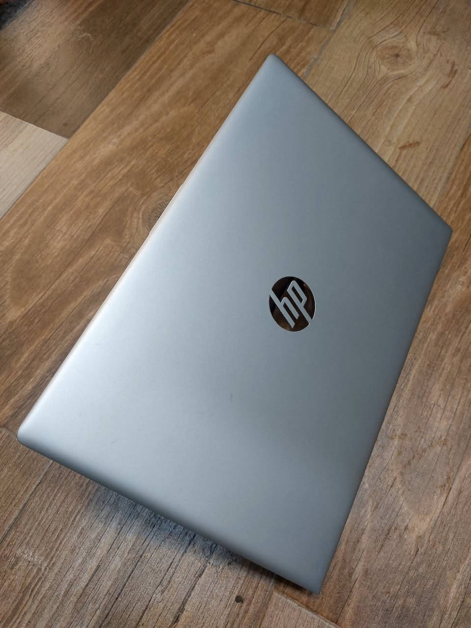 ب١٧٥ الف_عراقي فقط كمية محدودة عرض لفتره محدودة 
Hp probook 640g4
Intel core i5/7th generation جيل سابع 
Ram 8Gb قابل للتطوير 
Ssd 256Gb قابل للتطوير 
Screen 14" شاشة 
Back lights keyboard كيبورد ضوئي 
للحجز التواصل مع الرقم ***********
