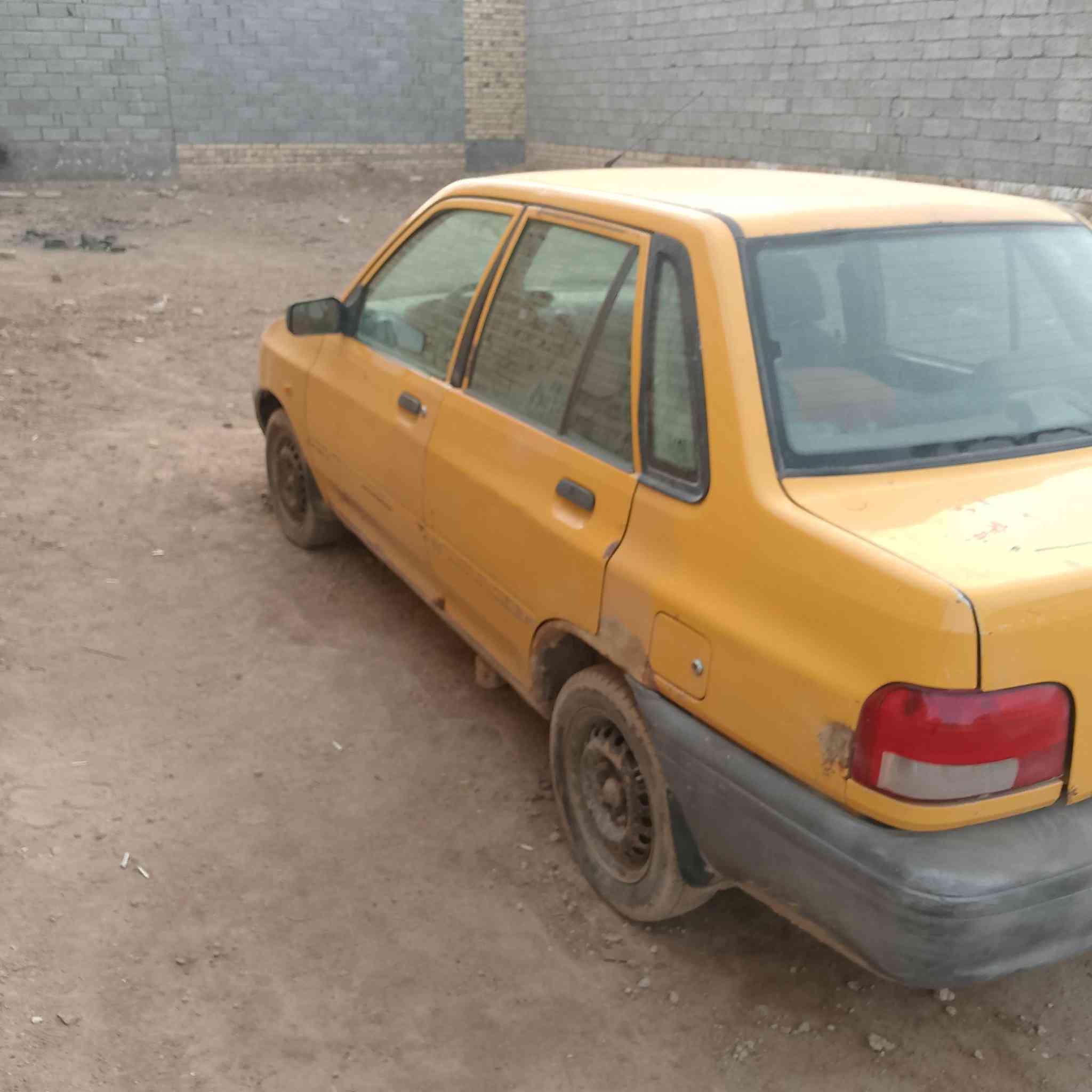 سلام عليكم سايبا للبيع موديل 14قادسية مالك شاميه ابيع فقط مالك مكينة بية بخار كير  مكفول حدادية جديده بدي شوف العين بيها طخه موضحه بالصور مكان سياره ديوانيه قرب عمارات زيتون سعره 15وبية مجال قليل اخياس ماكو سنوية ساقطه بل 19كل الاحترام والتقدير يعجب خابر اواتواصل مايعجب اعبر وكون ممنون منك ***********
