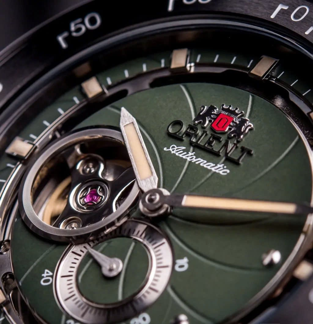 أورينت

ريترو فيوتشر

متوفر وكالة ضمان سنة 

اوتوماتيك / تكويك 

احتياطي الطاقة 40 ساعة 

24 حجر كريم 

قطر 40.8

لومينوس 

زجاج ياقوتي 

سير جلد طبيعي 

توجد خدمة توصيل 

***********
