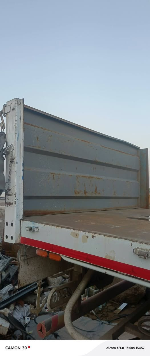 السلام عليكم 

للبيع نص جناب مع باب خلفي 
ارتفاع ١٠٠ سم 
طول ١٣٫٦٠ سم 
١٢ صفحه كل جانب ٦ 

السعر 25 $ وبي مجال
 اتصل وتدلل *********** 

غير متواجد ع الفيسبوك.
