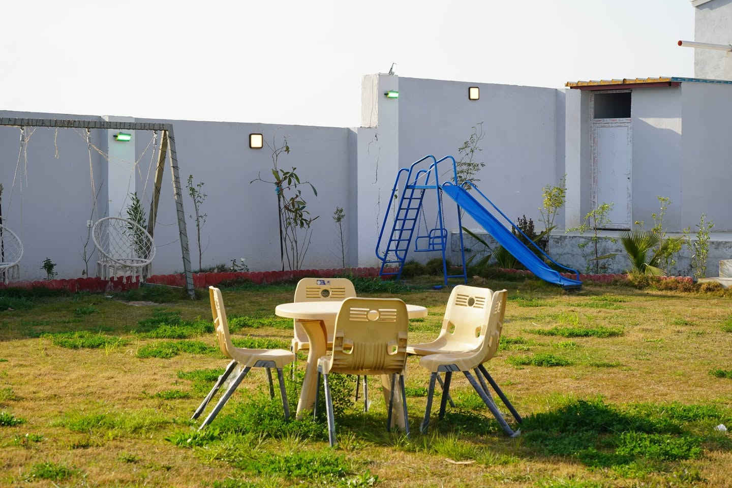 السلام عليكم (منتجع رنة ميVIP) نفتتح حجوازات العيد متوفر حجز على مدار الاسبوع للاستفسار *********** واتس
