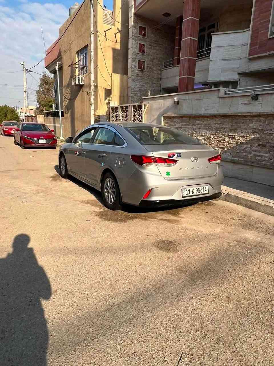 سلام عليكم سوناتا موديل 2023 غاز بلادي مكينه 2000 سياره وارد كوري كفاله عامه بيه بس جاملغ أمام كليل مصبوغ فقط الباقي كفاله سياره جاهزه موصفات كشنات جلد وكهراباء وكشن تدفئه تبريد وحساسات وأشاره بل مري والمري شفط 
سعر 178 وبيه مجال بسيط 
مكان السياره بغداد 
رقم ***********
