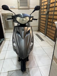 ،اخوان اكززZ حديث المكينة ناعمة تخبل كهربائيات كاملة تايرات جدد حساس ب...