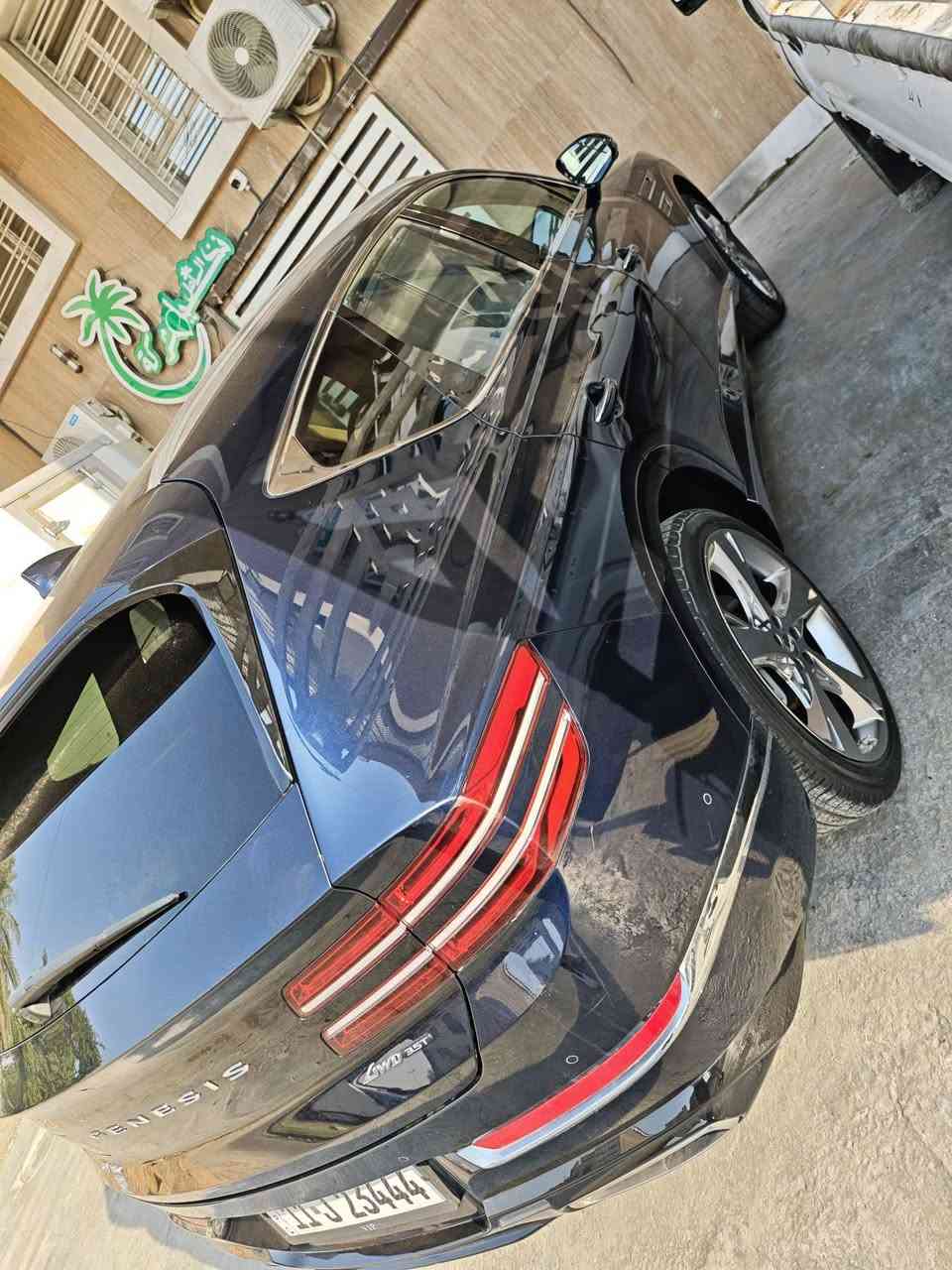 فول الفول أعلى مواصفات برستيج
حادث فقط جاملغ ومبدل نفس اللون يعني السيارة بدون صبغ
 2024
ماشية من 30 الف
للبيع ***********
