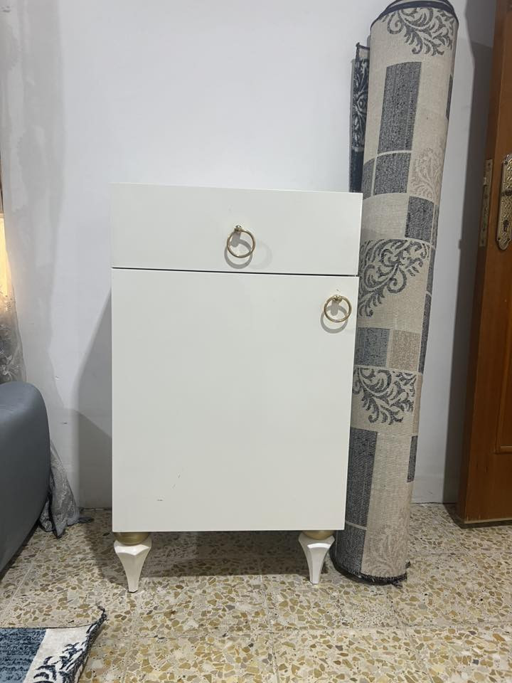 السلام عليكم غرفه تركي 9قطع  قويه و جبيره  ومامكسوره للاستفسار***********
