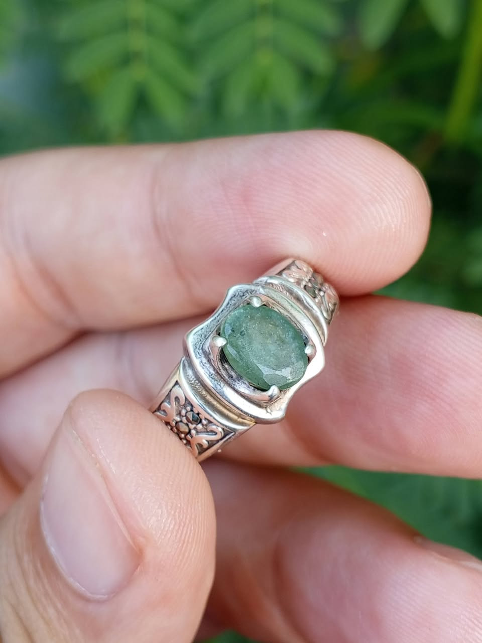 زمرد أفريقي أصلي 💚 African Emerald
مفحوص بجهاز فحص المجوهرات
السعر 55 نهايته والتوصيل مجاني مناسب لهكذا جوهرة ثمينة
الخاتم فضة عيار 925
قياس 23 (اذا طاع مو قياسك تگدر تكبره وتصغره يم أي صايغ)
التوصيل مجاني لجميع المحافظات العراقية مع هدية 🎁


**إذا كنت صاحب هذا الإعلان وتريد حذفه لأي سبب، رجاءا أرسل رسالة إلى الدعم الفني**