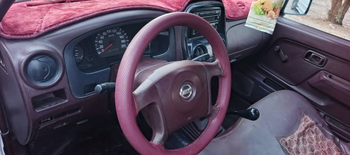 سلام من الله عليكم... اخوان سياره نيسان 2014 نضيفه بيها ضربات بسيطه تخم تاير تبريد شغال بسمي مداور ثاني يوم  العنوان السماوه الهلال السعر ١٢٣ قفل للاستفسار ***********
***********
