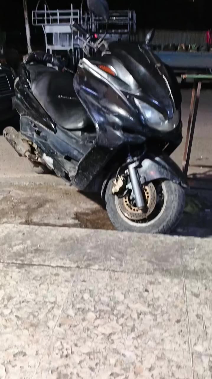 ماجستة للبيع شغالة كفراتهة كاملة نقصهة شخاطة مال سلف وبيهة كلج امامي وخلفي تبديل ابيع تفصيخ تفصيخ تفصيخ رايدهة 300 الف مكاني رحمانية الجعيفر بغداد قرب شارع حيفاء هذة رقمي *********** اخوان متواجد
