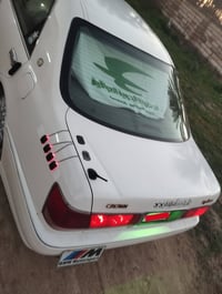 ملكة • ٢٠٠٣ • نكليزي