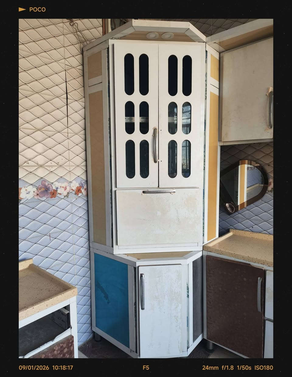 السلام عليكم 
كاونتر للبيع
الكاونتر يجي 6 قطع المرمر النوع الثقيل
النظافة موضحة بالصور والفيديو اكو قسم من 
الخانات مشلعة وقسم من الاغلفة
(اذا يتصلح يرجع جديد)
سعر الكاونتر الاصلي(مليونين و750)
السعر الحالي مليون و100 وبي مجال بسيط
المكان بين الشطرة والنصر منطقة السادة البوهلاله(الصمود)
للتواصل
***********
***********
