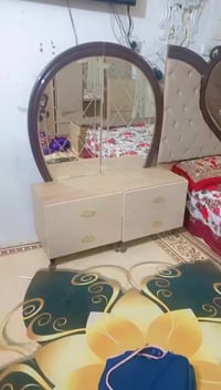 غرفه نوم تركيه جديده استعمال قليل السعر ٤٥٠ الشراي يجي خاص او يتصل على...