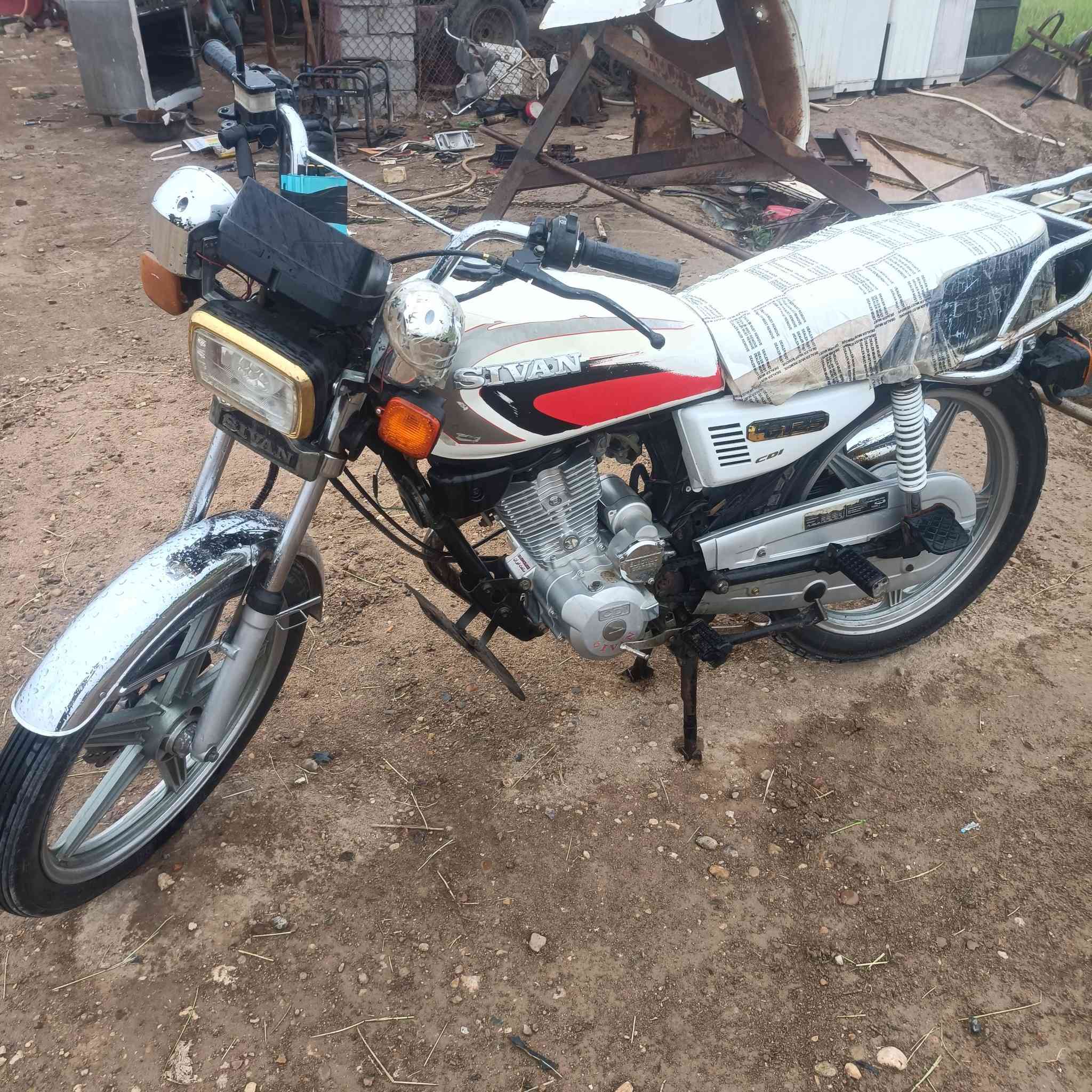 سلام عليكم أعيد النشر بسبب الوعود الكاذبة دراجه سيفانا جاهزه كهربائيات محرك نبيثري سلف اوراق المكان بابل ناحية الشوملي للاستفسار اتصل *********** رجأ المو شراي لا تنتصل
